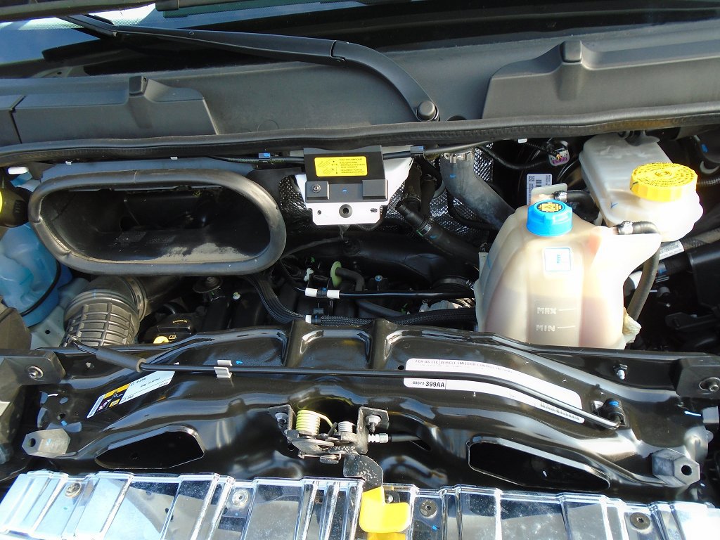 Used 2025 RAM ProMaster 2500 w/ U-Haul Equipment Group FWD image 19