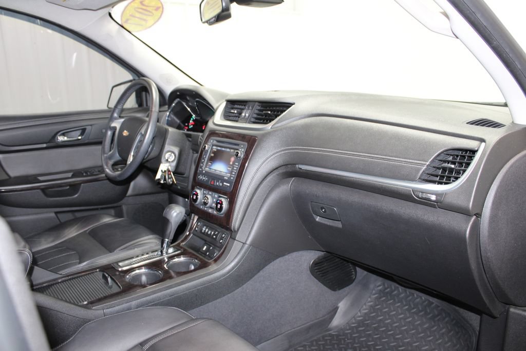 Used 2017 Chevrolet Traverse Premier FWD image 27