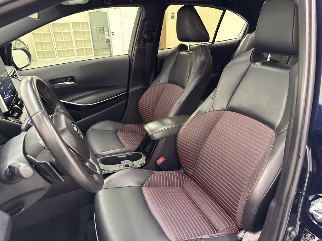 Used 2025 Toyota Corolla XSE FWD image 15
