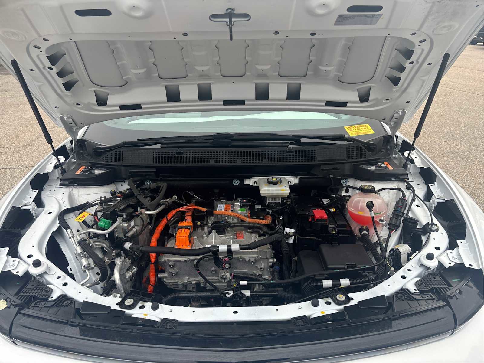 Certified 2025 Chevrolet Equinox EV LT image 23