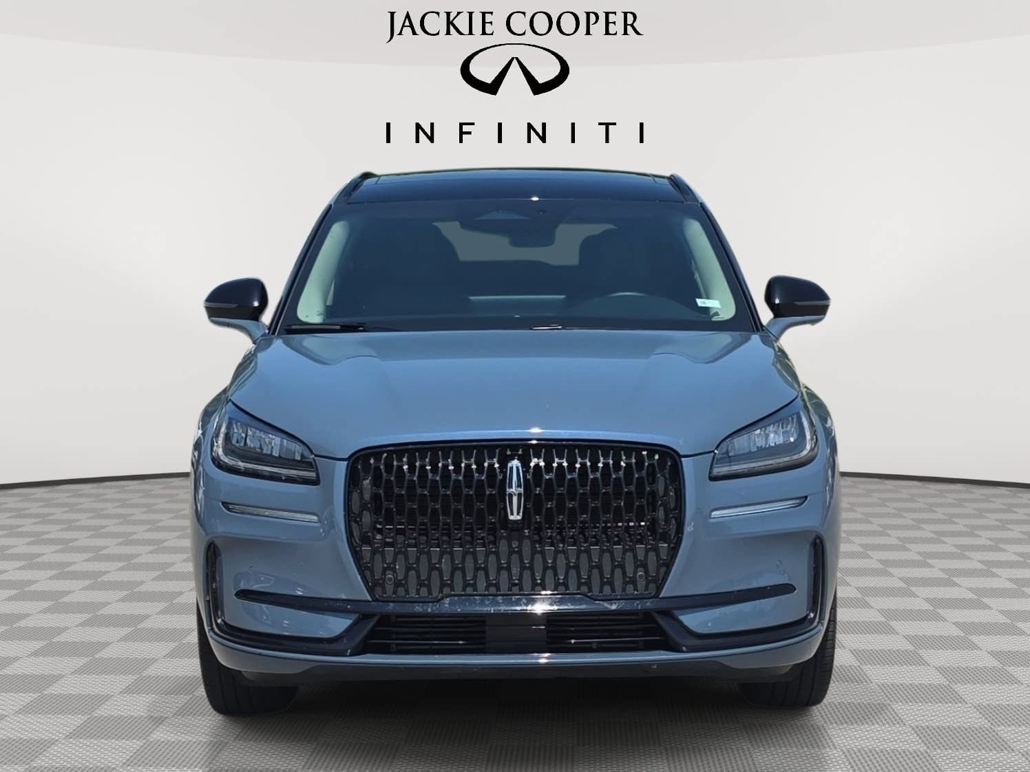 Used 2025 Lincoln Corsair FWD w/ Equipment Group 101A image 2