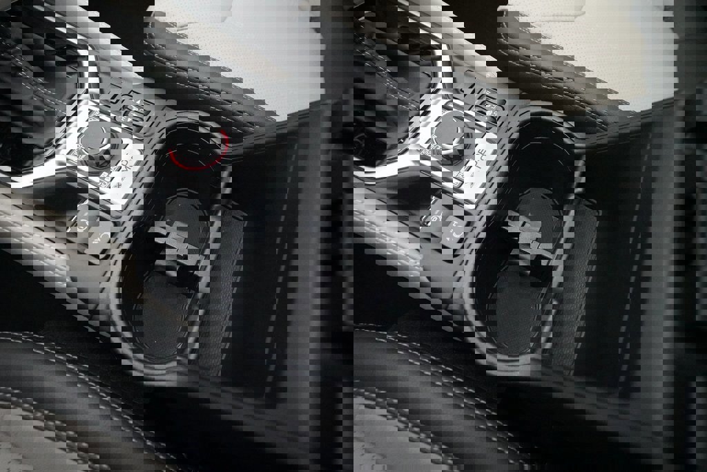 Used 2022 Subaru Forester Limited image 17