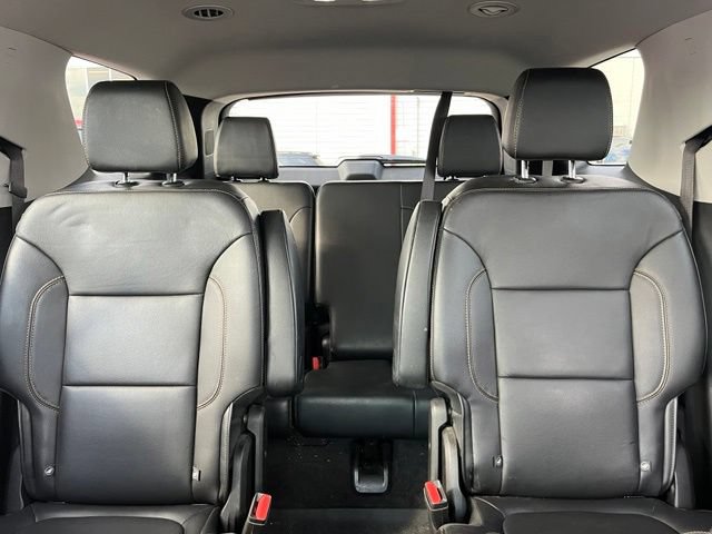 Used 2019 Chevrolet Traverse RS w/ LPO, Floor Liner Package FWD image 21