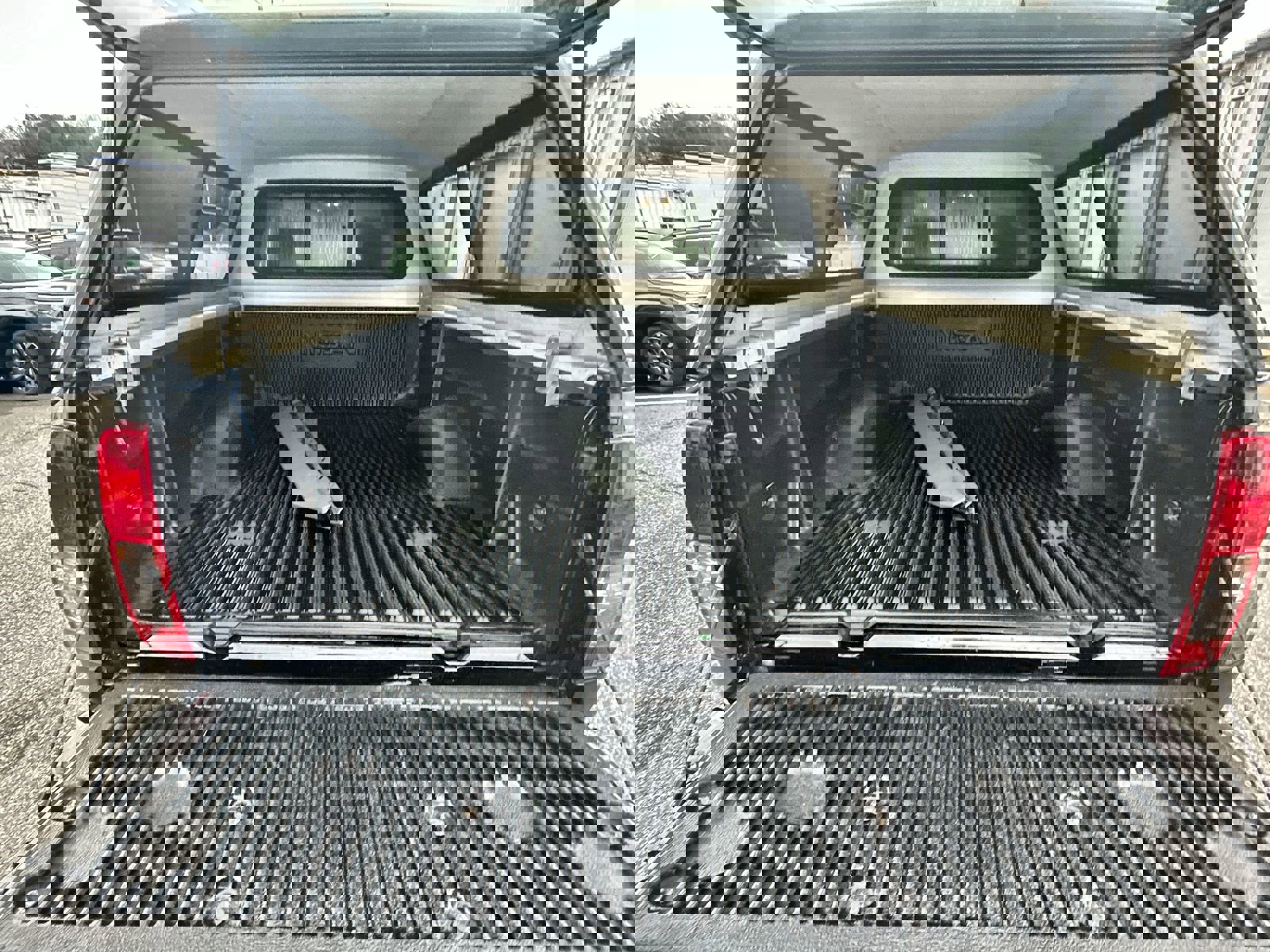 Used 2020 Nissan Frontier S w/ S Utility Package image 26