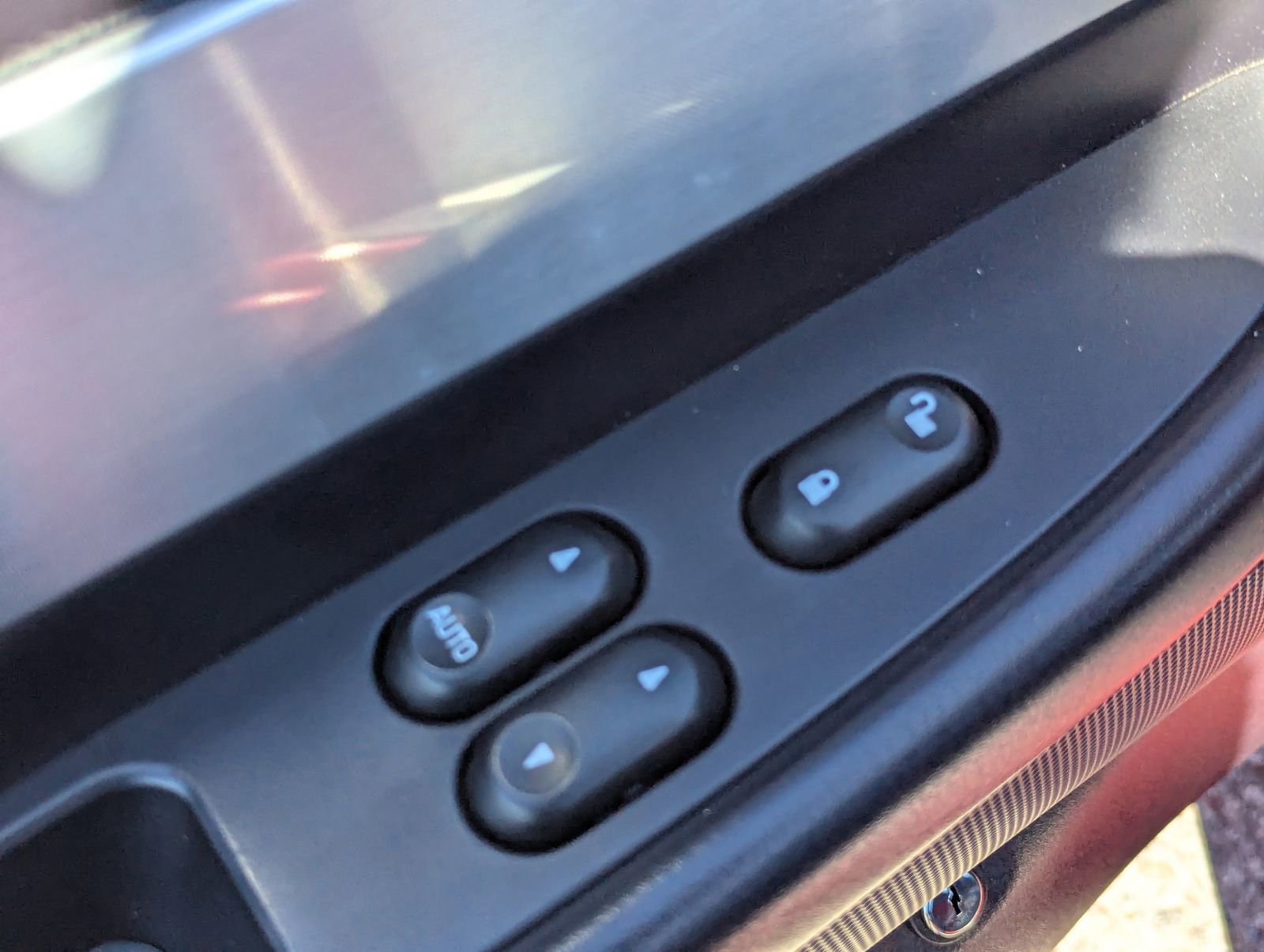 Used 2003 Ford Thunderbird image 17