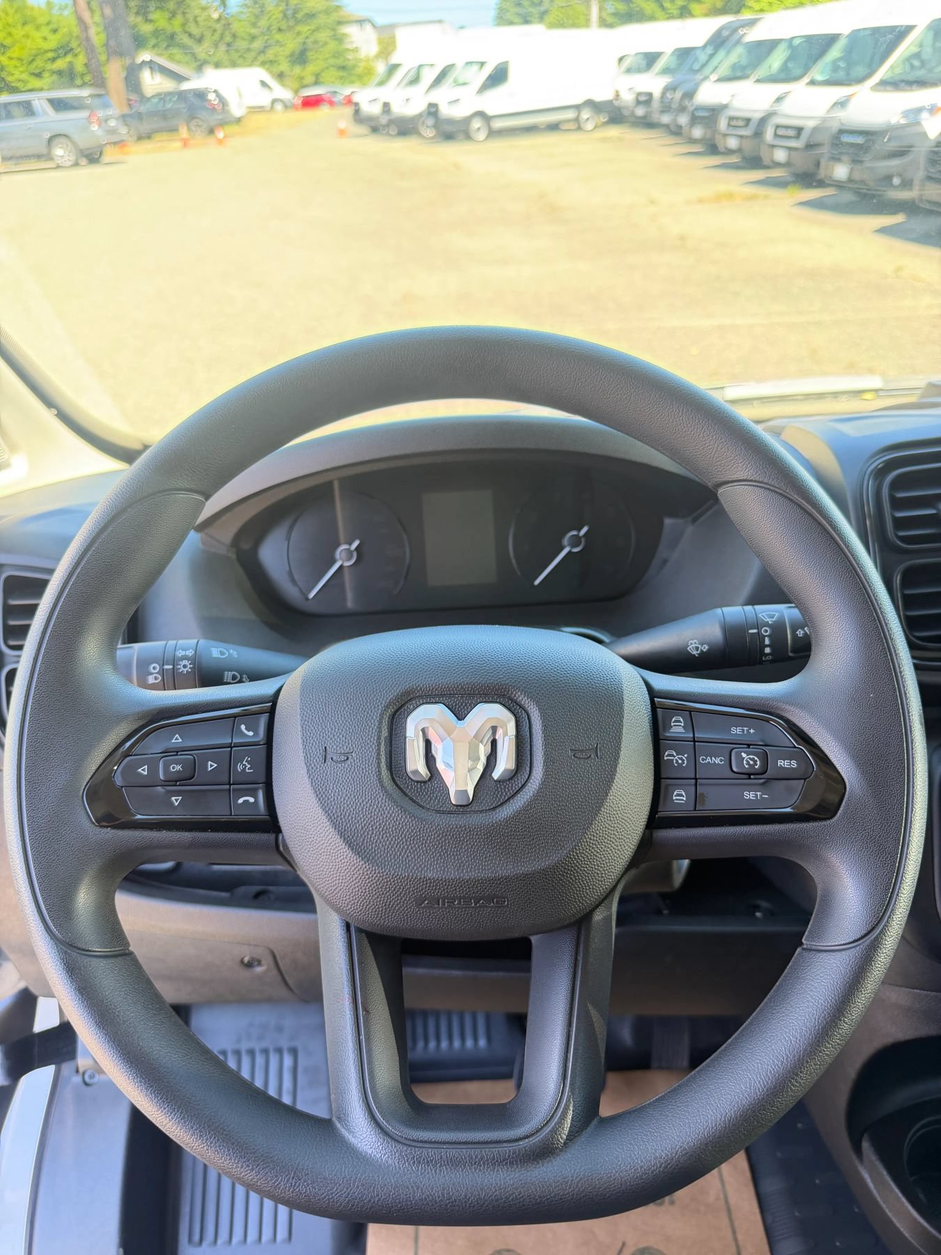 Used 2026 RAM ProMaster 2500 w/ Convenience Group FWD image 13
