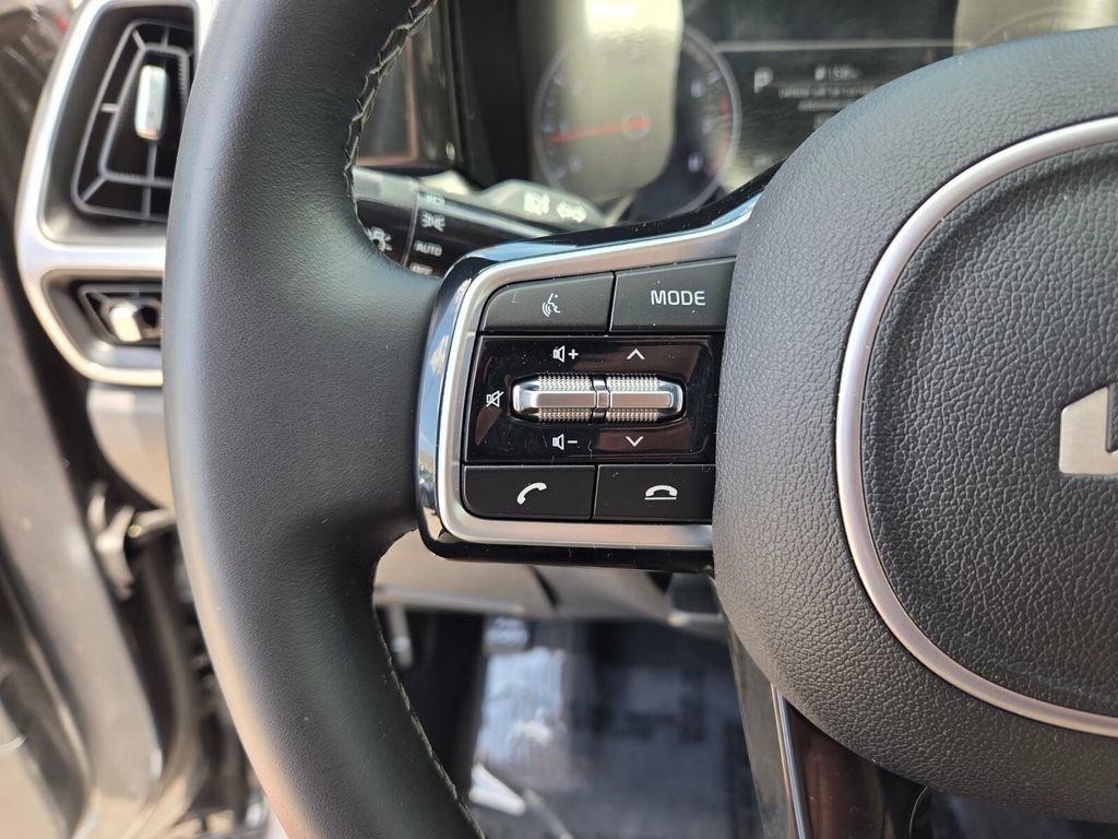 Used 2022 Kia Sorento S w/ Panoramic Sunroof Package FWD image 30