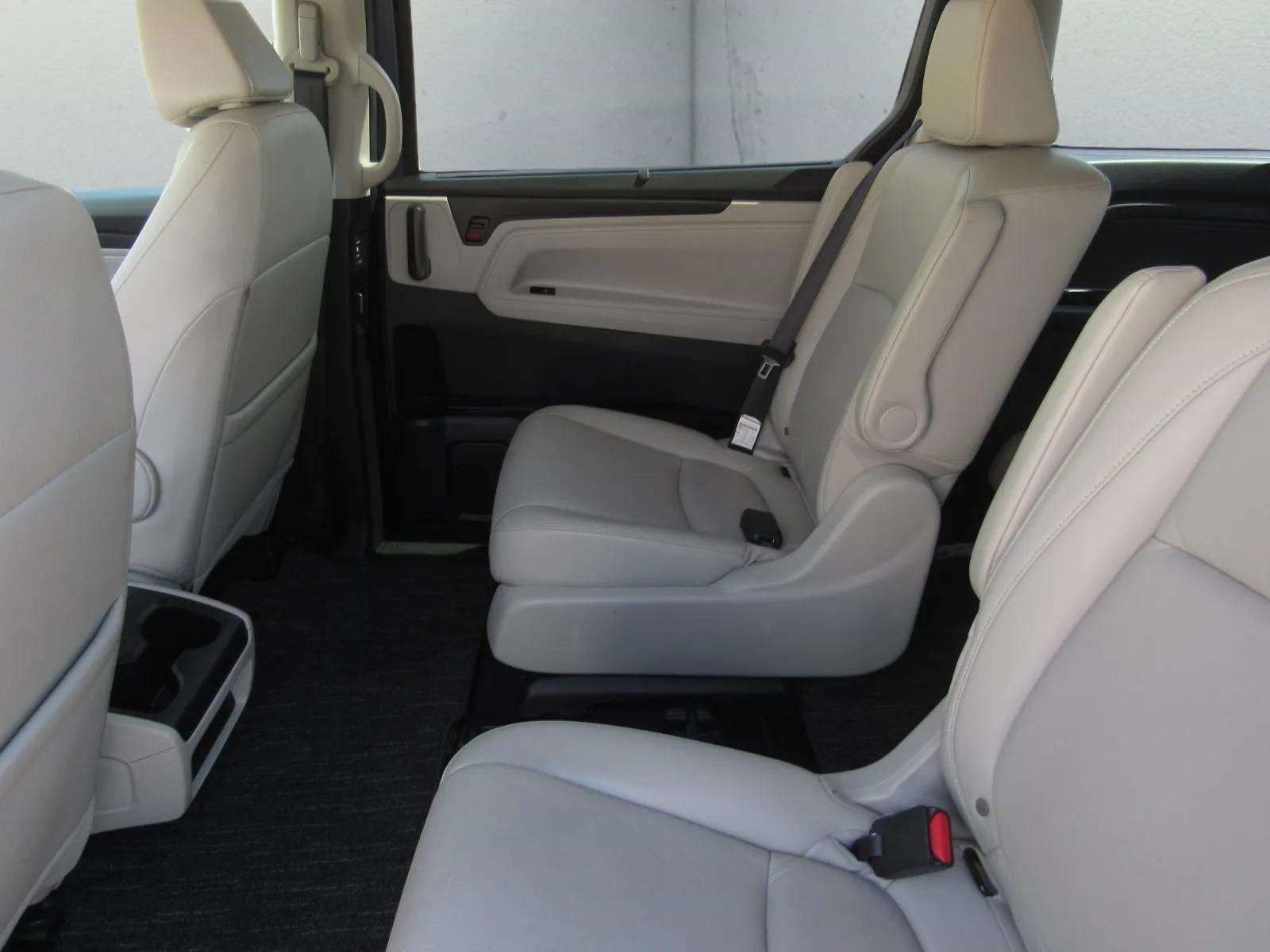 Certified 2025 Honda Odyssey EX-L image 16