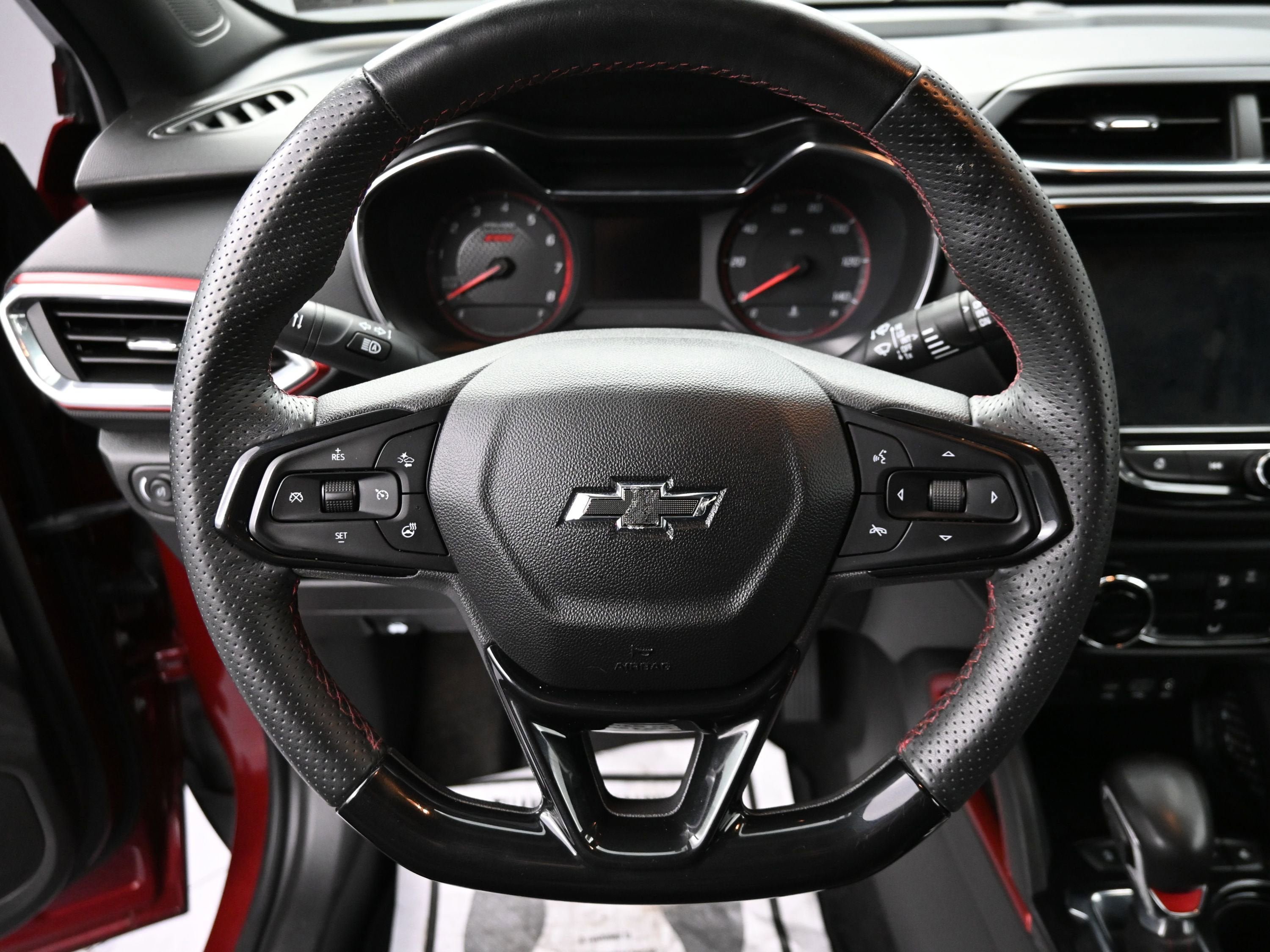 Used 2023 Chevrolet TrailBlazer RS w/ Convenience Package FWD image 11