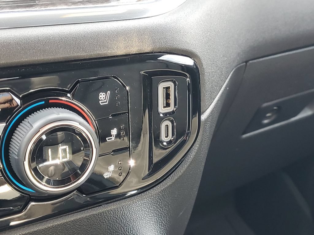 Used 2024 Chevrolet Silverado 1500 LTZ w/ Technology Package AWD/4WD image 20