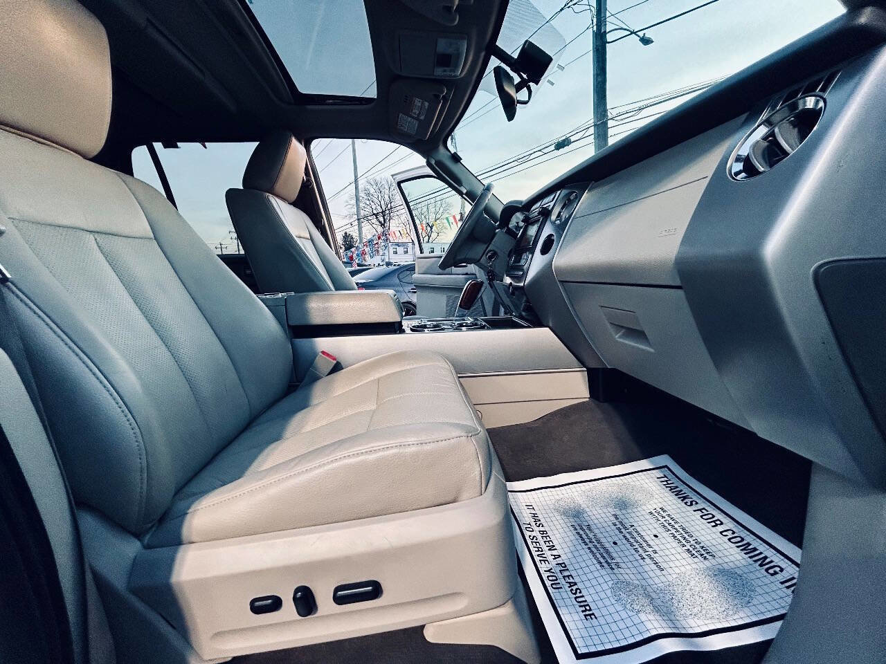 Used 2009 Ford Expedition Limited image 37