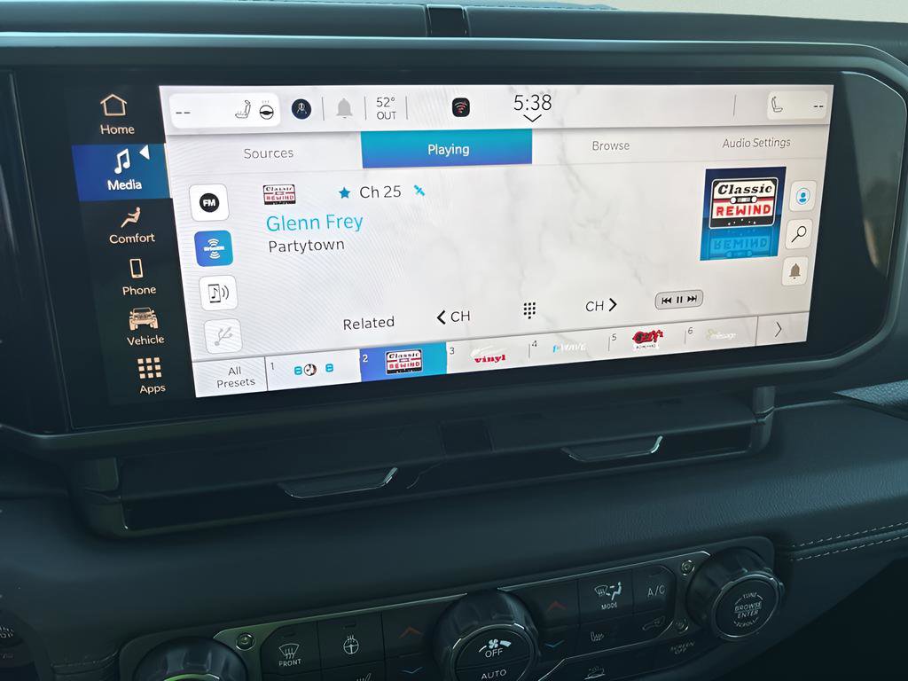 New 2026 Jeep Gladiator Sport AWD/4WD image 17