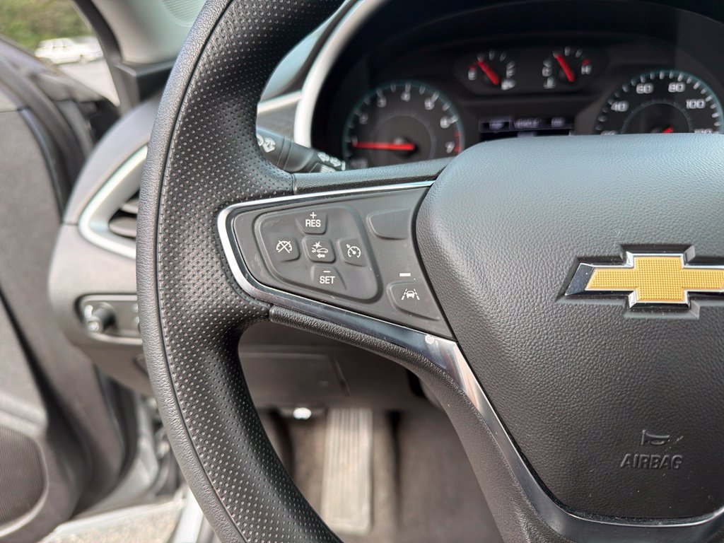 Used 2024 Chevrolet Malibu LT FWD image 16