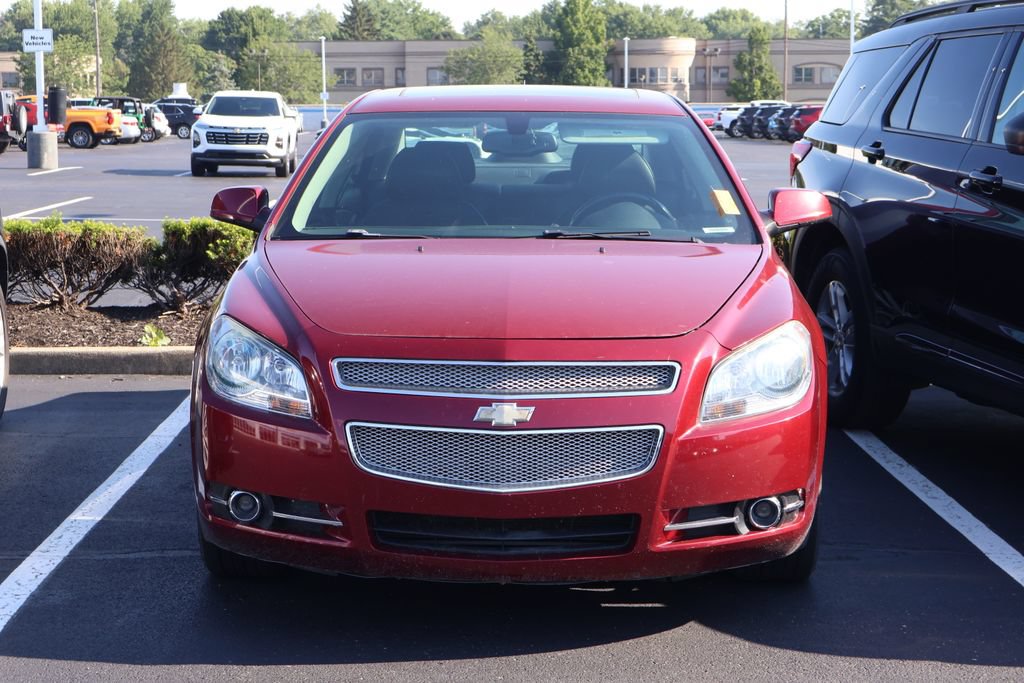 Used 2011 Chevrolet Malibu LTZ FWD image 2