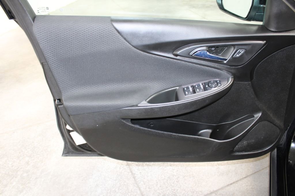 Used 2023 Chevrolet Malibu LT image 16