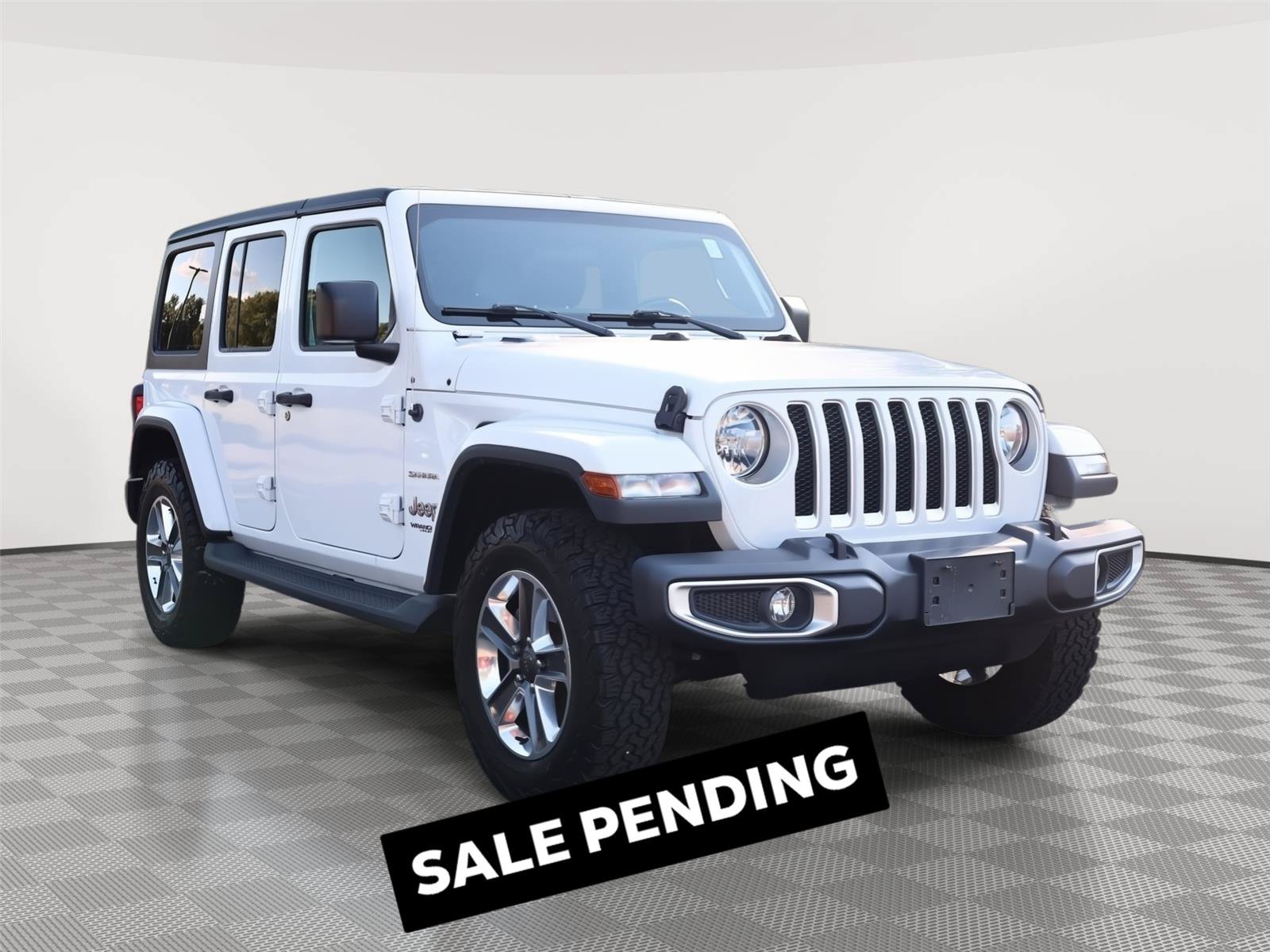 Used 2020 Jeep Wrangler Unlimited Sahara w/ Cold Weather Group AWD/4WD image 1