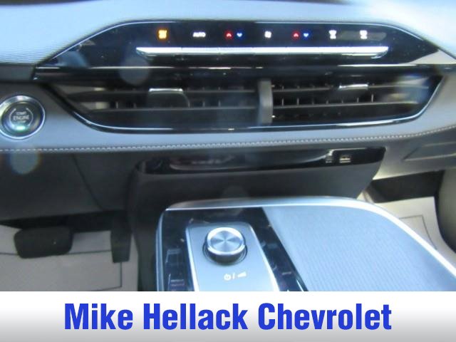 Used 2025 Buick Enclave Preferred FWD image 10