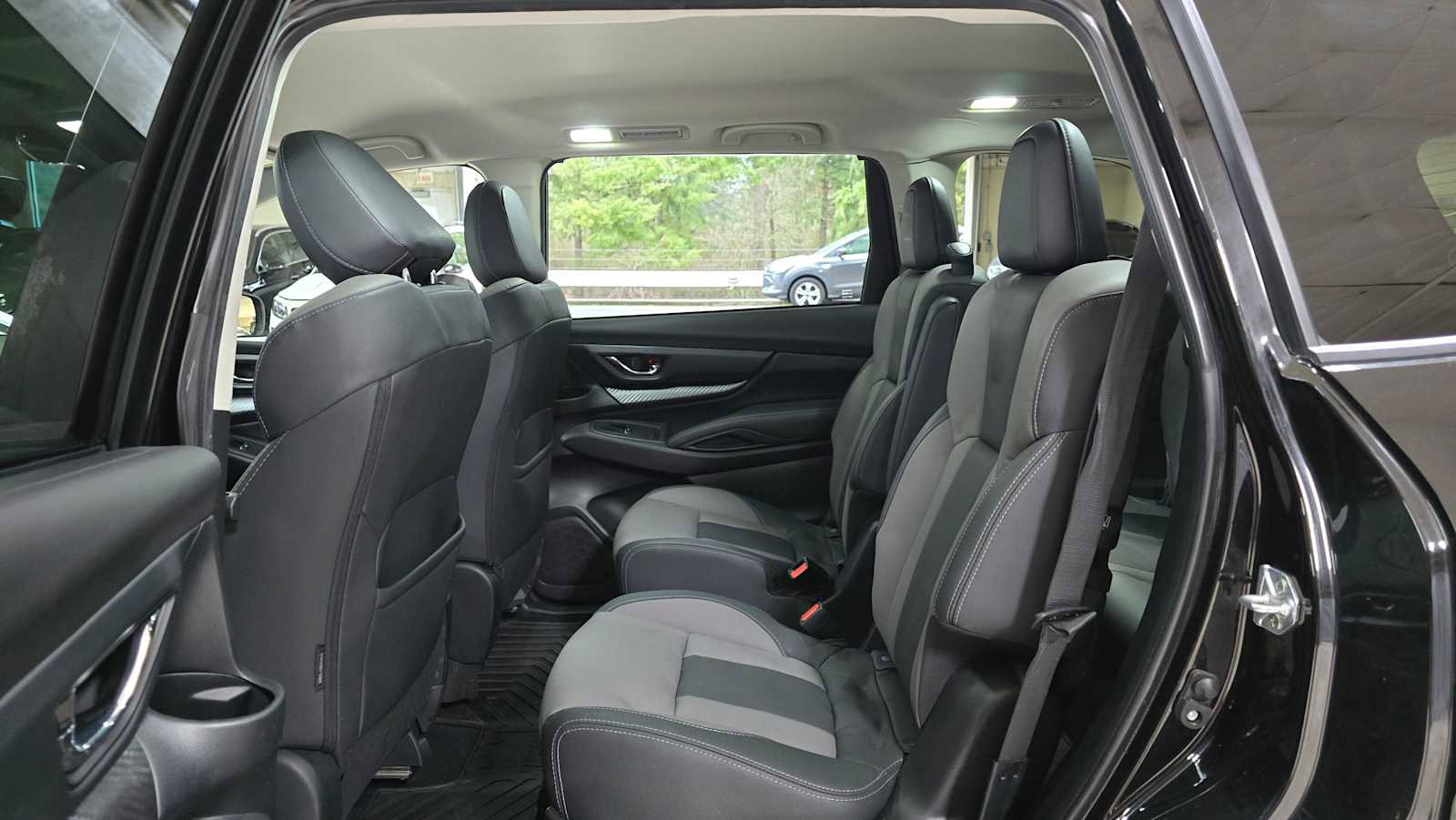 Used 2022 Subaru Ascent Onyx Edition image 16