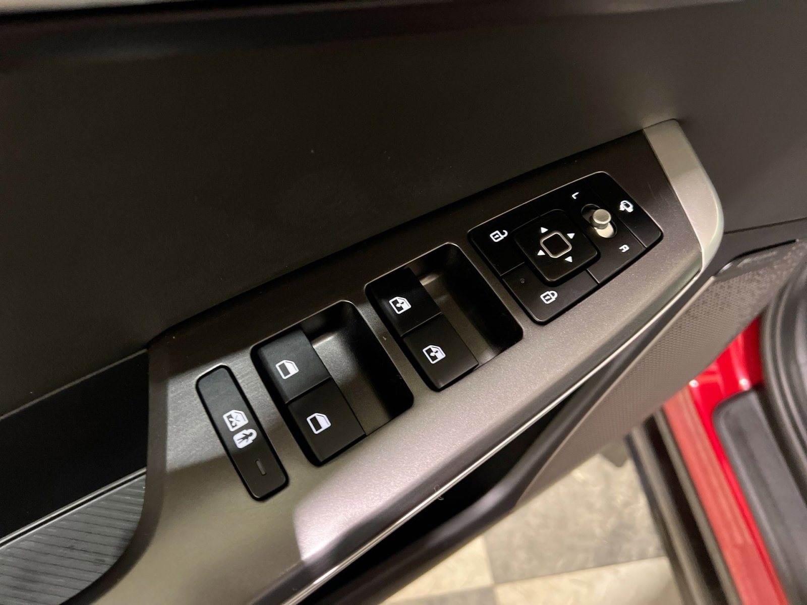 Used 2023 Kia EV6 Wind image 31