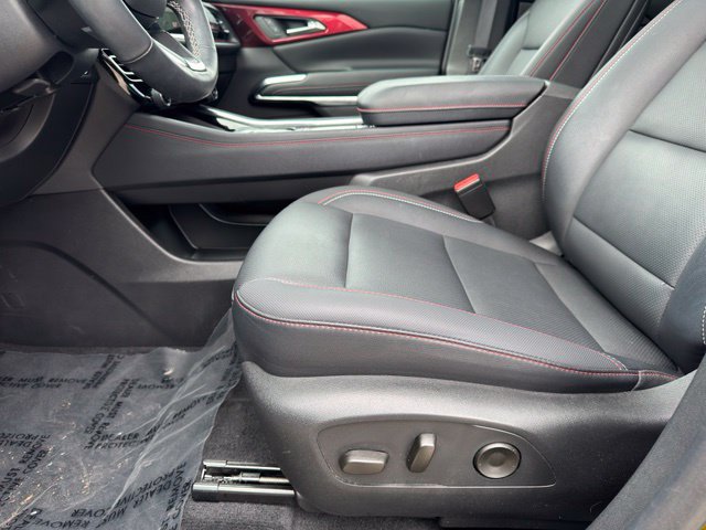 Certified 2025 Chevrolet Traverse Z71 w/ LPO, Floor Liner Package AWD/4WD image 5