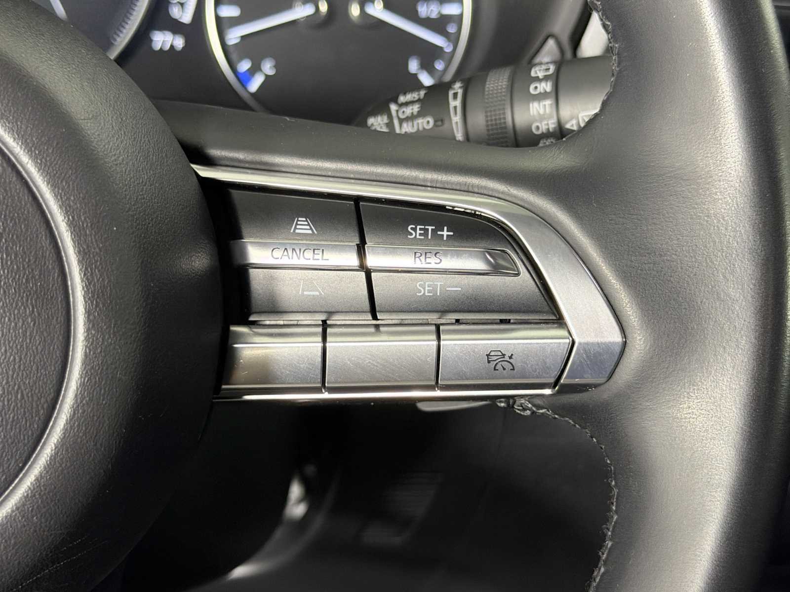 Used 2021 MAZDA CX-30 FWD 2.5 S w/ Premium Package image 25