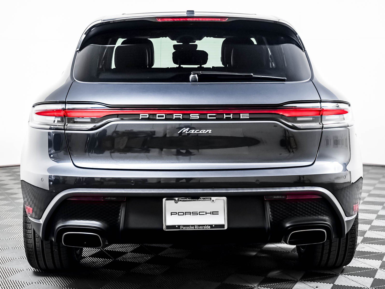Certified 2026 Porsche Macan AWD/4WD image 11