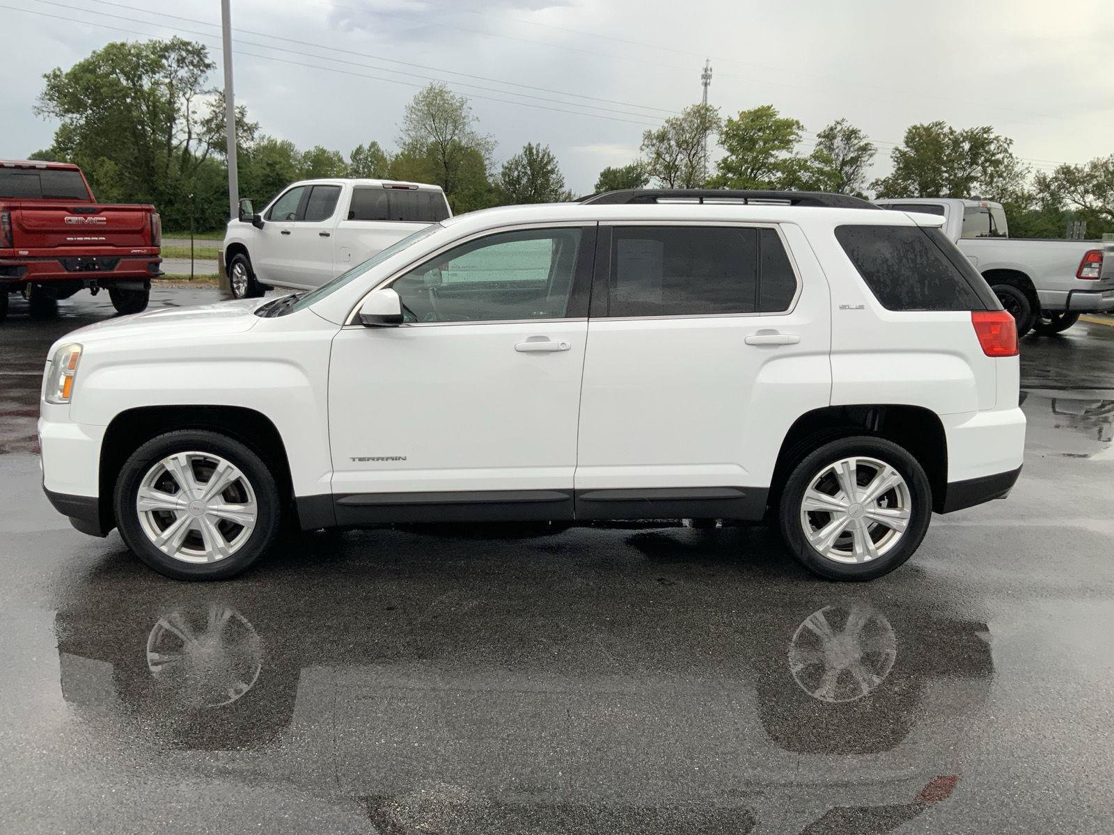 Used 2017 GMC Terrain SLE w/ Convenience Package FWD image 7