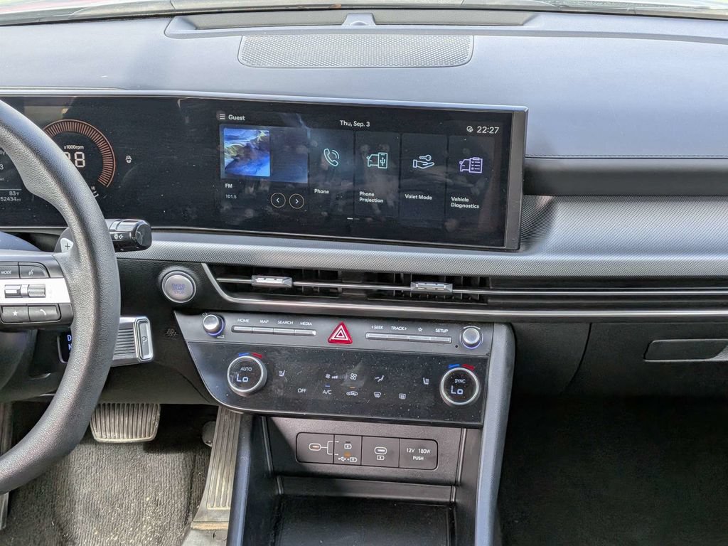 Used 2025 Hyundai Sonata SEL FWD image 14