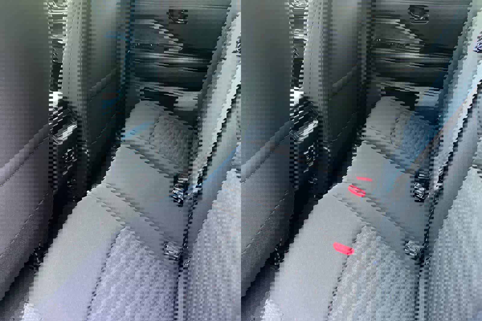 New 2026 Nissan Pathfinder SV image 5