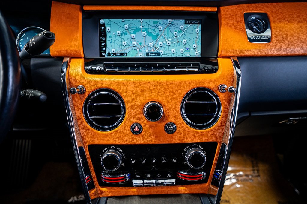 Used 2021 Rolls-Royce Cullinan image 44