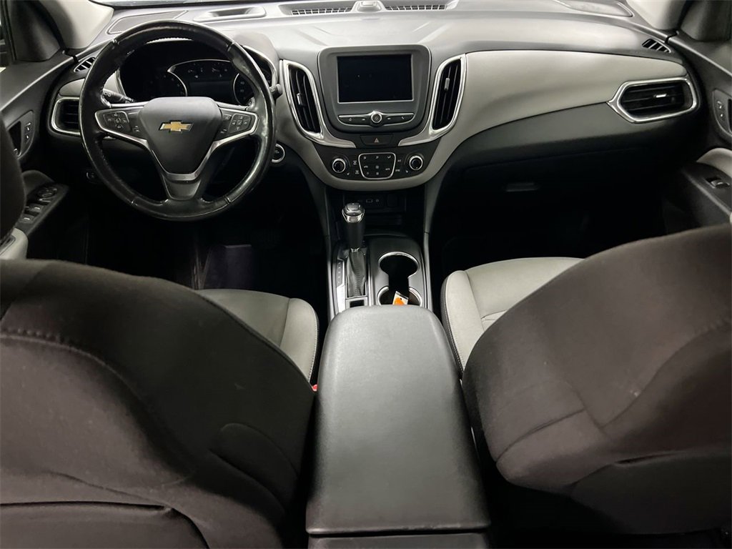 Used 2019 Chevrolet Equinox LT w/ Driver Convenience Package image 10