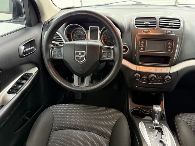 Used 2019 Dodge Journey SE image 33