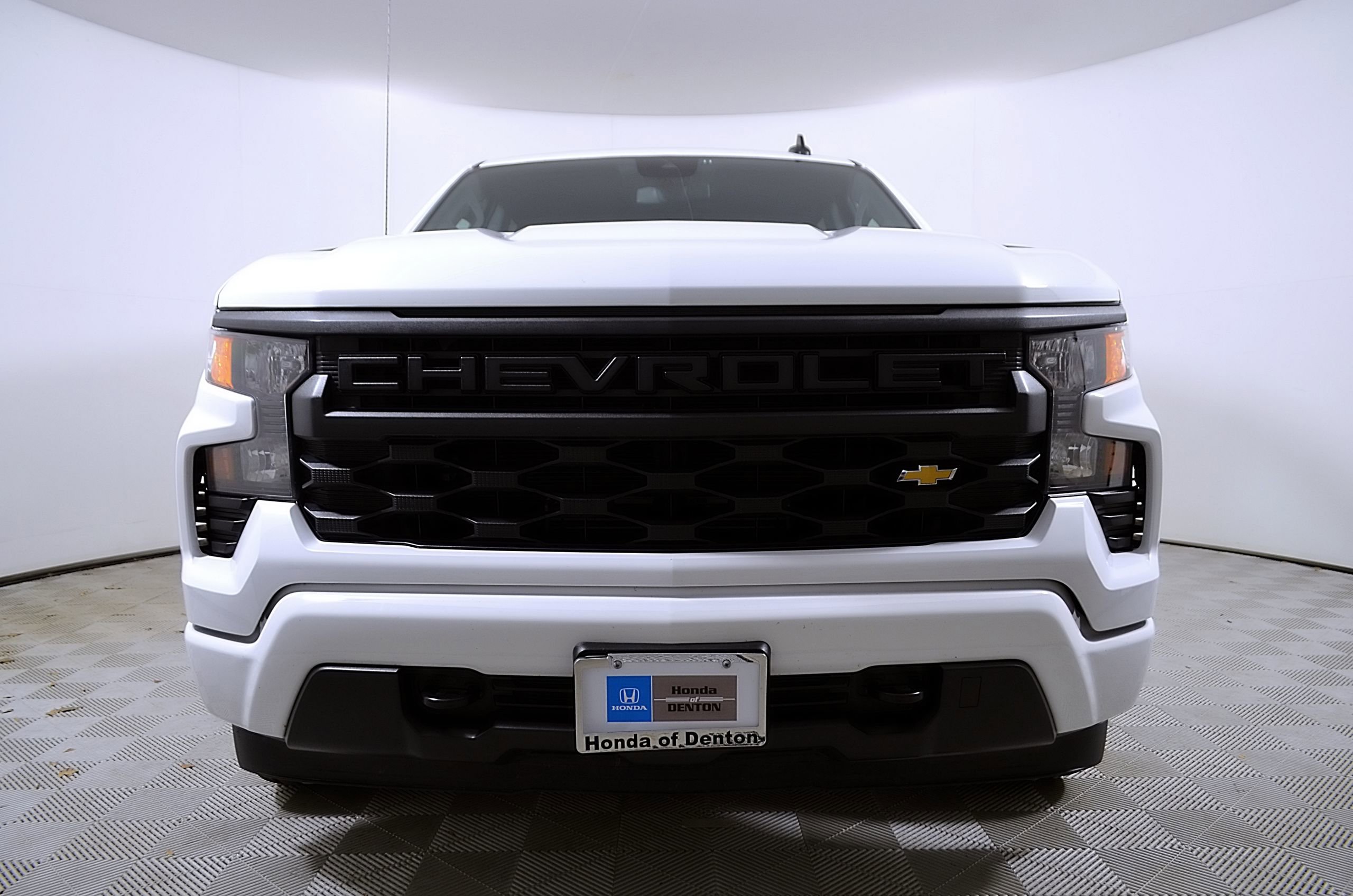 Used 2024 Chevrolet Silverado 1500 Custom RWD image 6