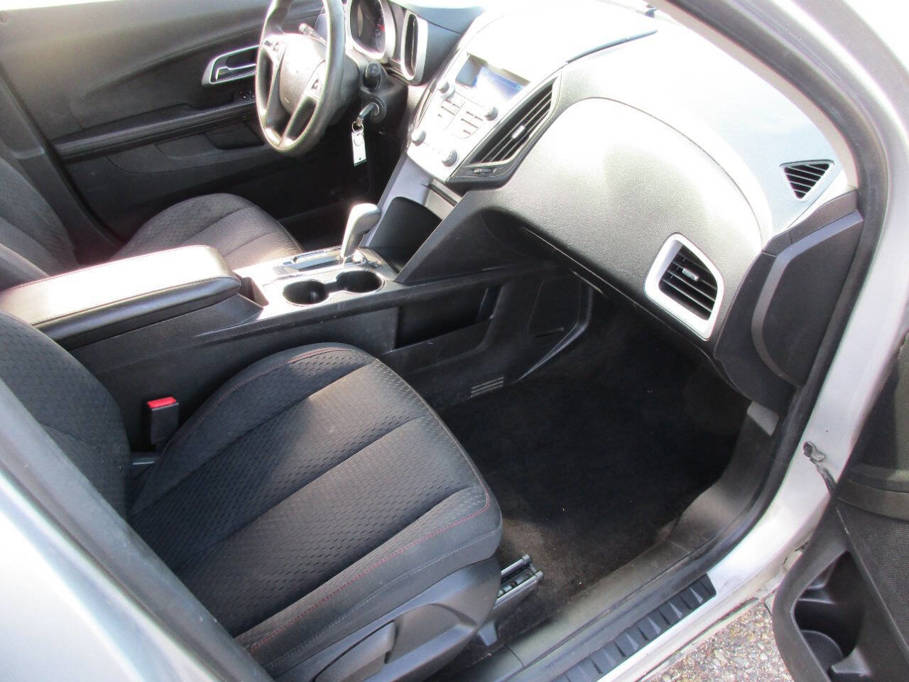 Used 2014 Chevrolet Equinox LS image 12