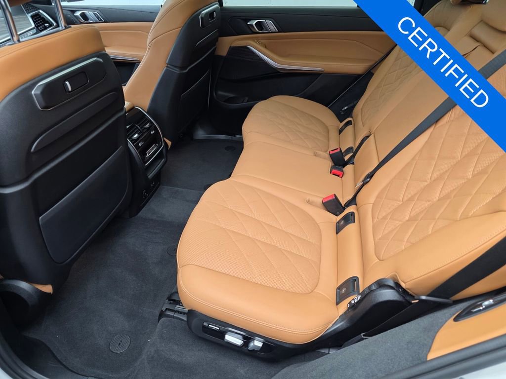 Used 2023 BMW X7 xDrive40i w/ M Sport Package image 13