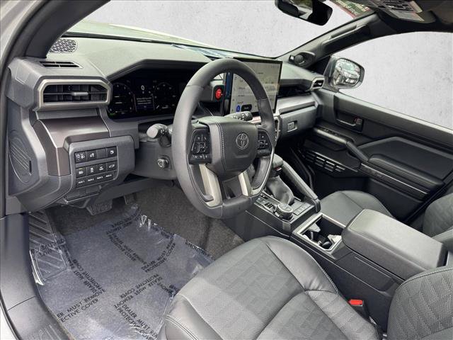 Certified 2025 Toyota 4Runner TRD Off-Road Premium AWD/4WD image 11