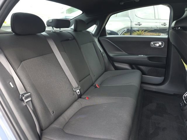 Used 2024 Hyundai Ioniq 6 SE RWD image 8