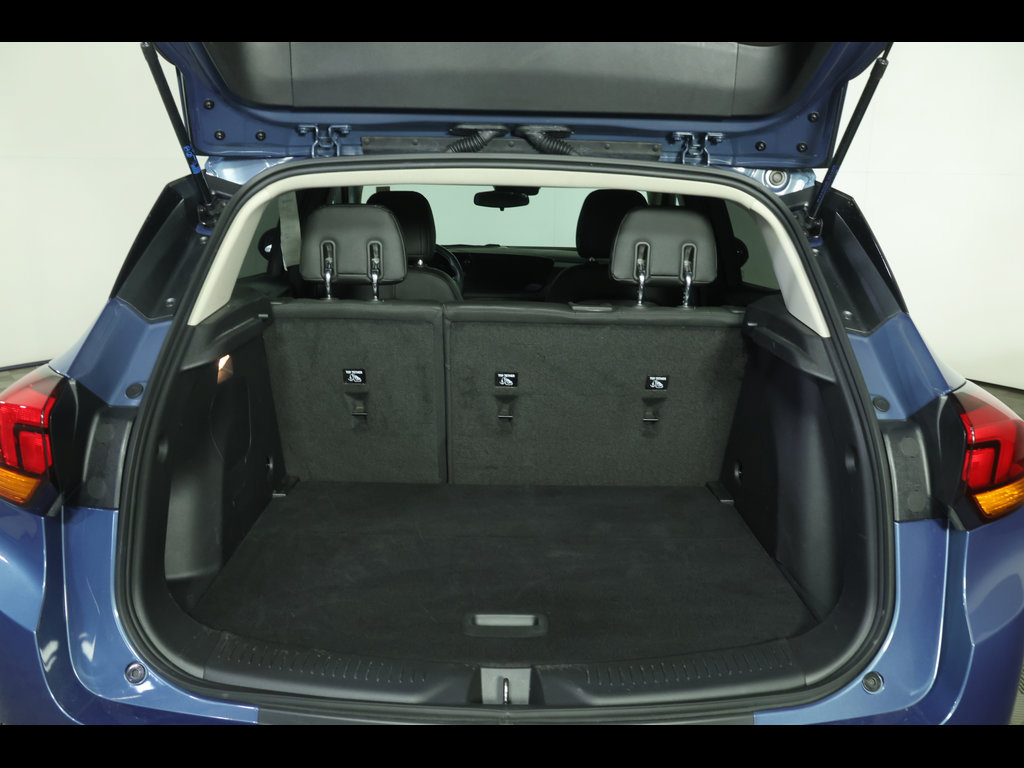 Used 2025 Buick Encore GX Preferred w/ Comfort Package AWD/4WD image 12