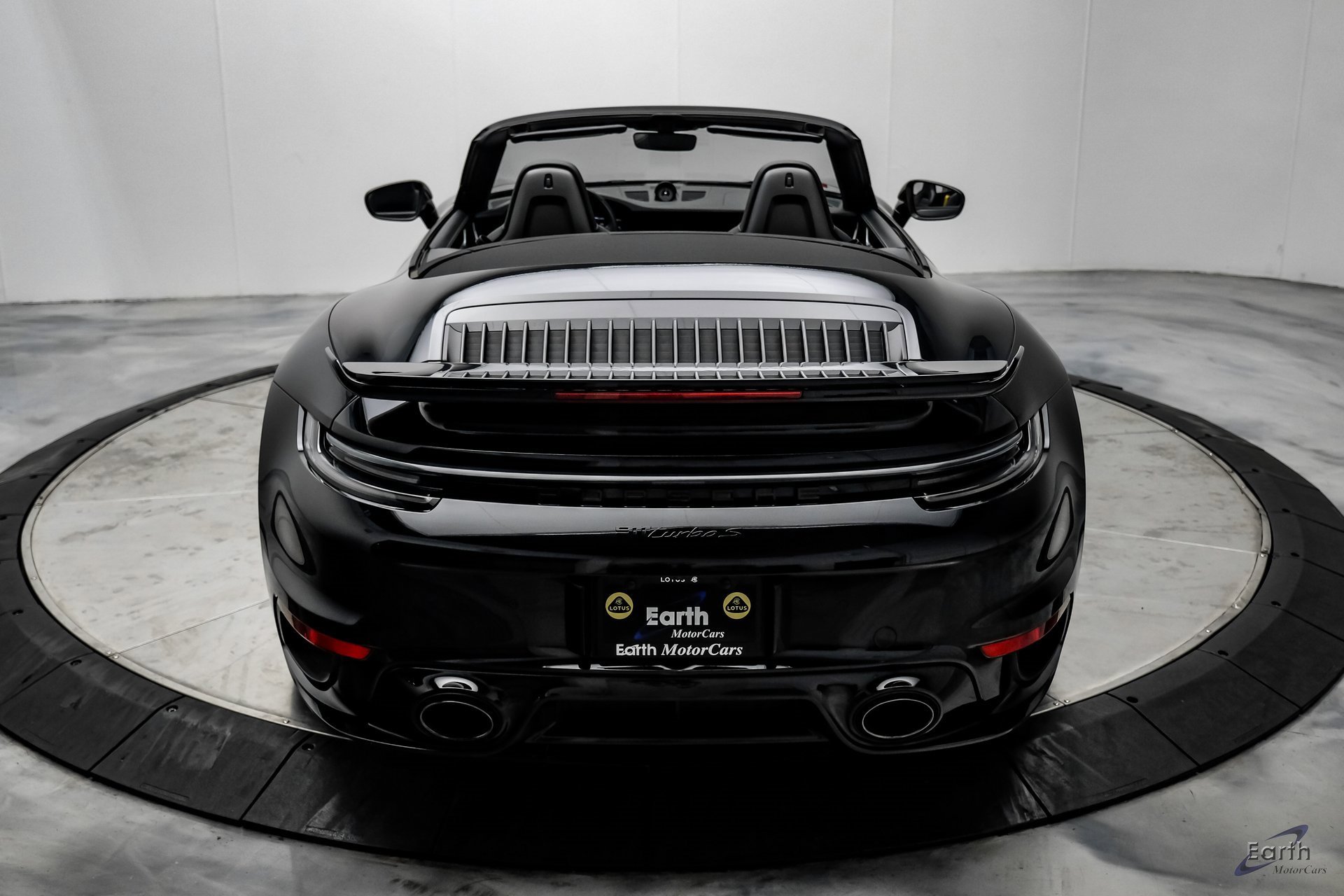 Used 2022 Porsche 911 Turbo S image 15