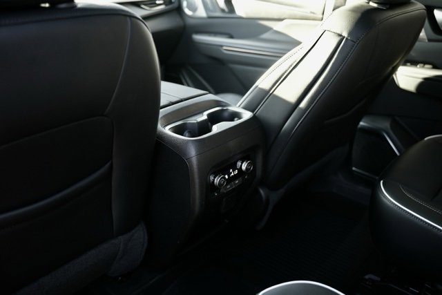 Used 2025 Buick Enclave Avenir w/ Super Cruise Package image 31