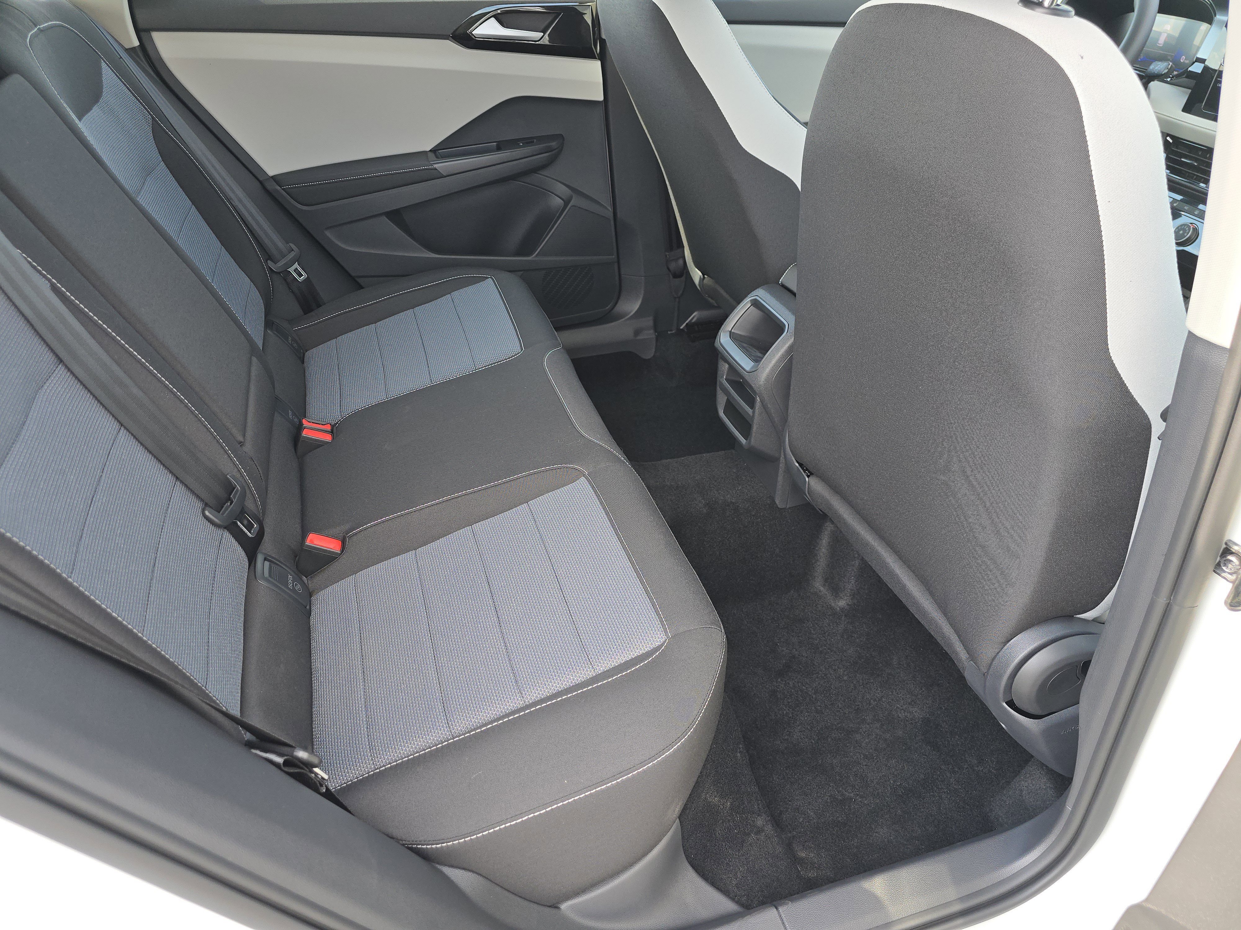 New 2025 Volkswagen Taos S image 14