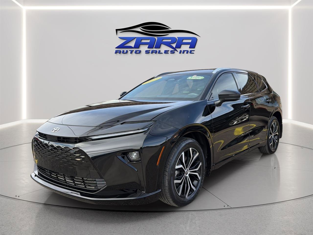 Used 2025 Toyota Crown Signia XLE AWD (Natl) image 3