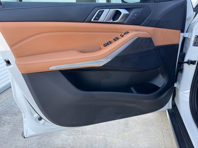 Used 2024 BMW X5 sDrive40i w/ Parking Assistance Package image 4