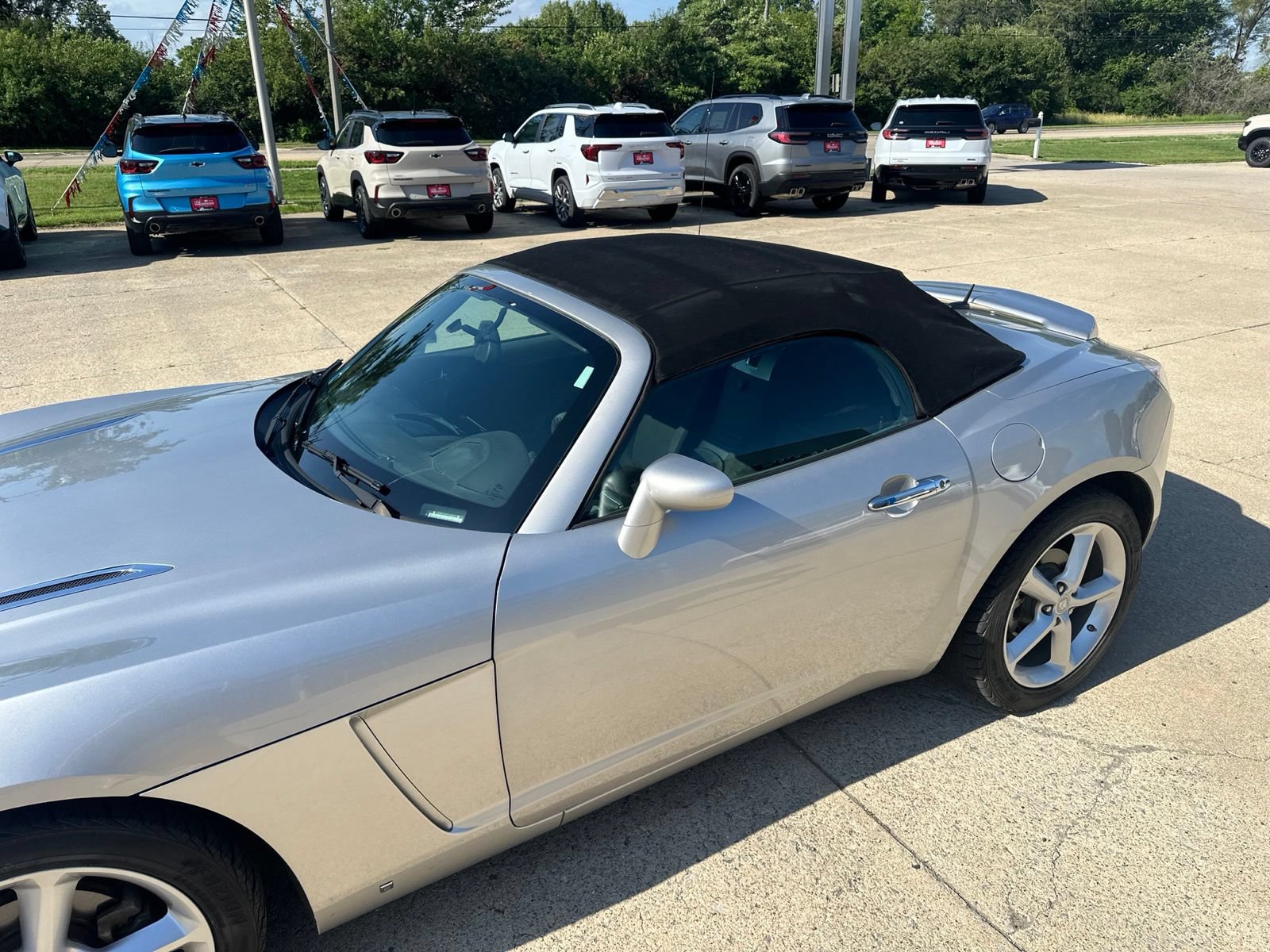 Used 2009 Saturn Sky RWD image 16