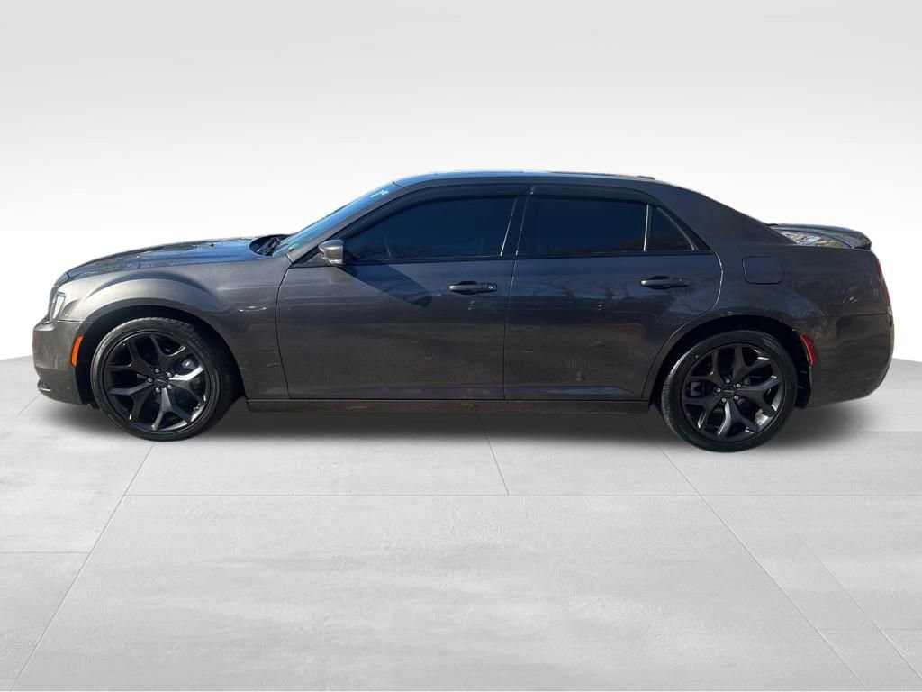 Used 2023 Chrysler 300 S image 2