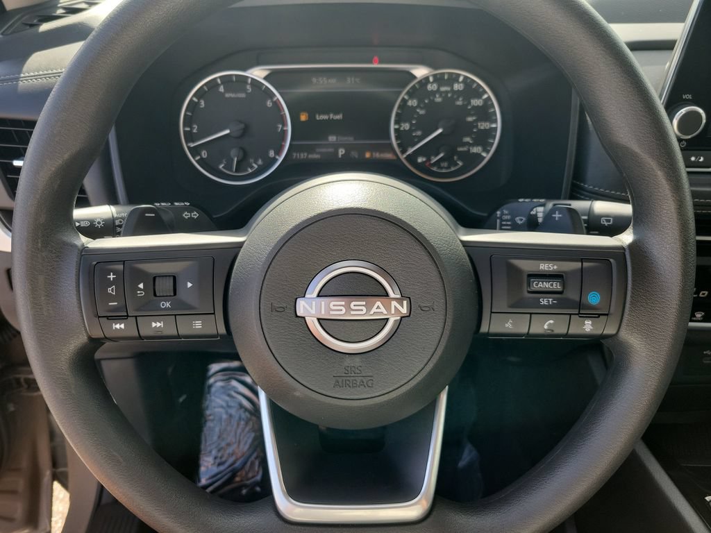Certified 2024 Nissan Rogue SV FWD image 19