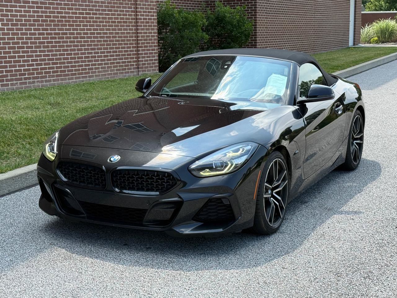 Used 2019 BMW Z4 sDrive30i w/ M Sport Package RWD image 1