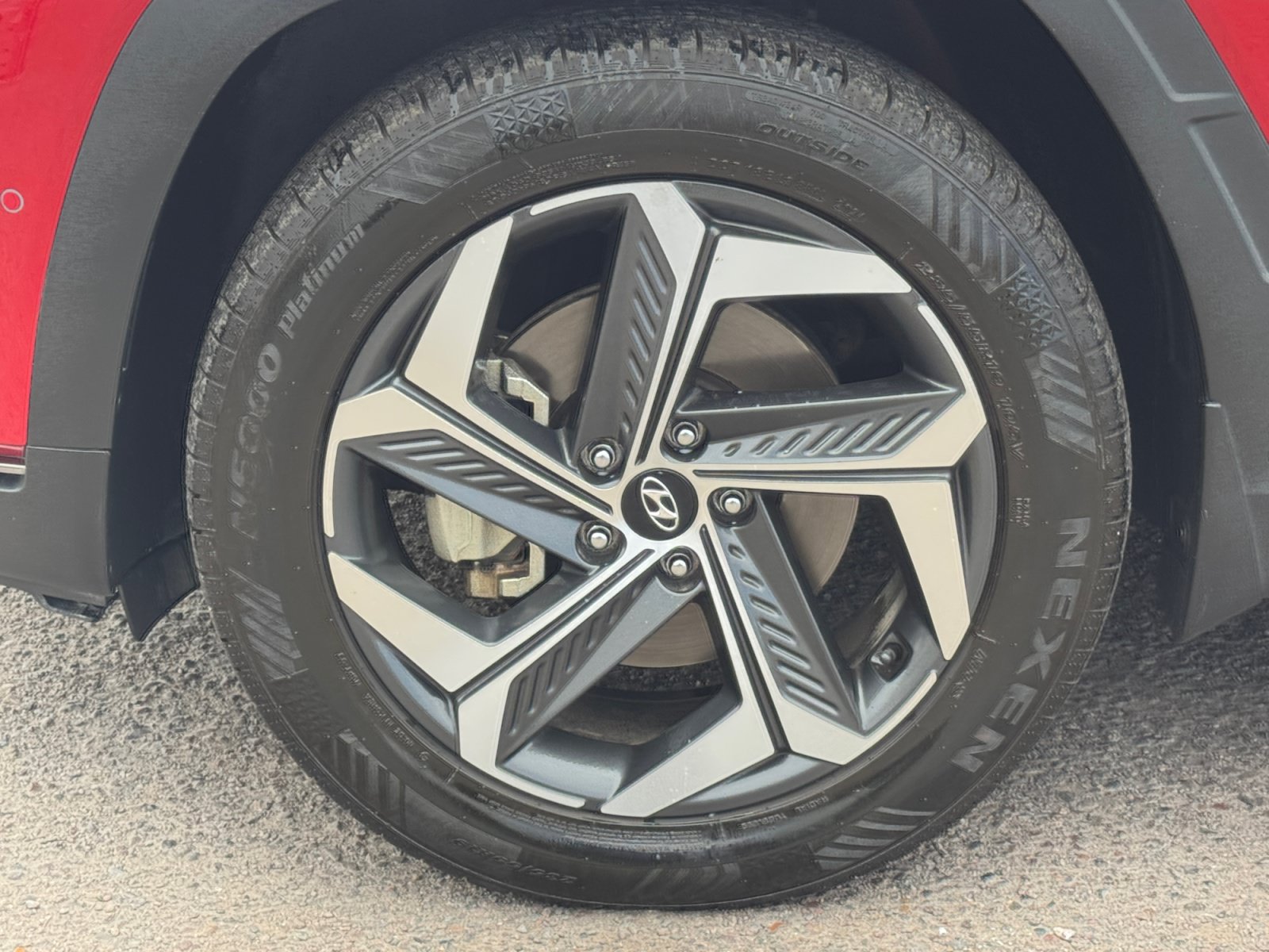 Used 2023 Hyundai Tucson Limited AWD/4WD image 11