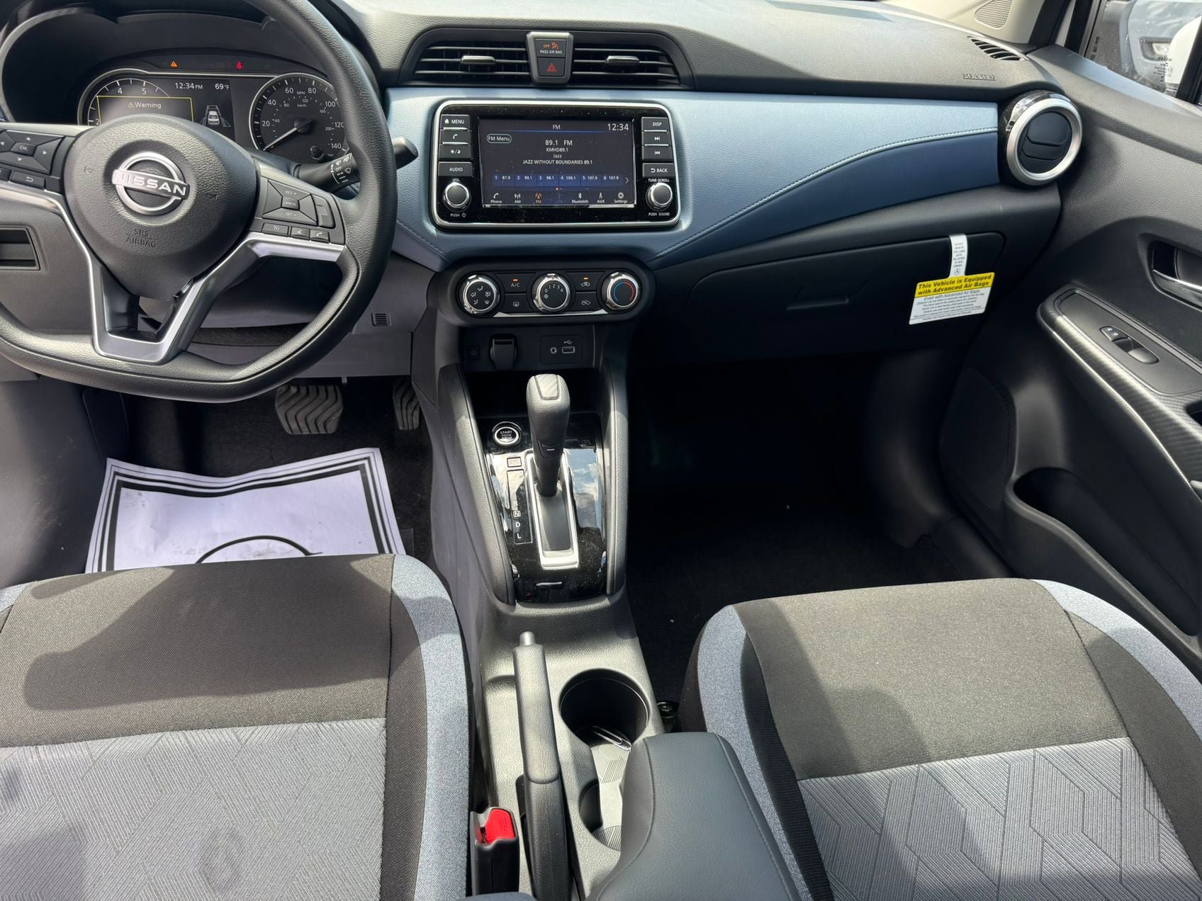 New 2025 Nissan Versa SV w/ Trunk Package FWD image 10
