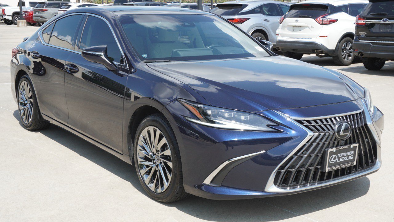 Certified 2025 Lexus ES 350 Ultra Luxury FWD image 3